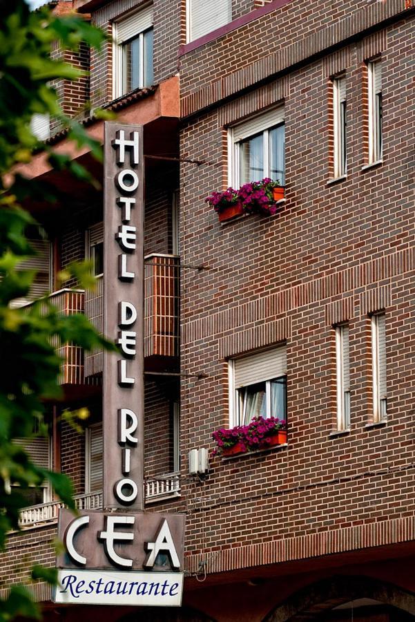 Hotel Rio Cea Puente Almuhey Екстер'єр фото