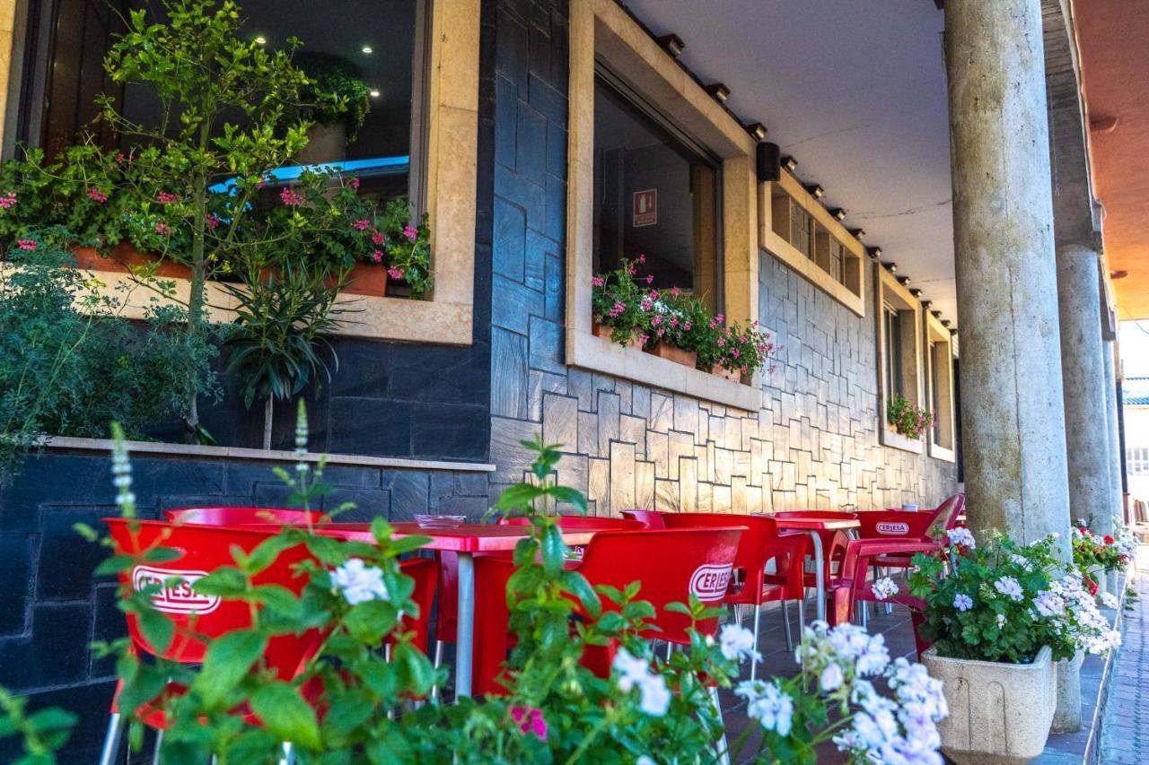 Hotel Rio Cea Puente Almuhey Екстер'єр фото