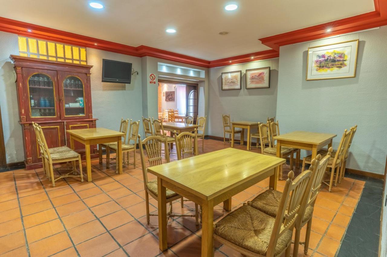 Hotel Rio Cea Puente Almuhey Екстер'єр фото