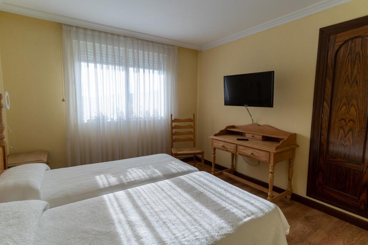 Hotel Rio Cea Puente Almuhey Екстер'єр фото