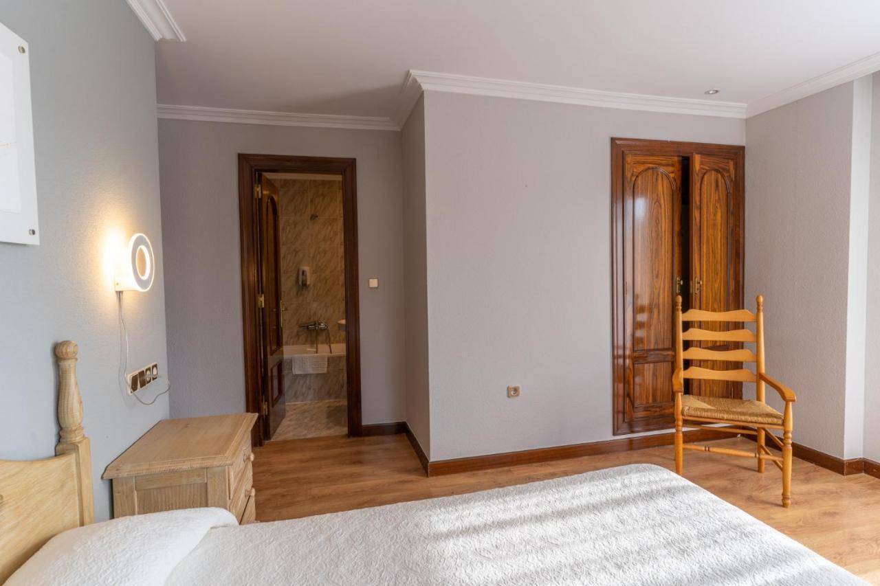 Hotel Rio Cea Puente Almuhey Екстер'єр фото