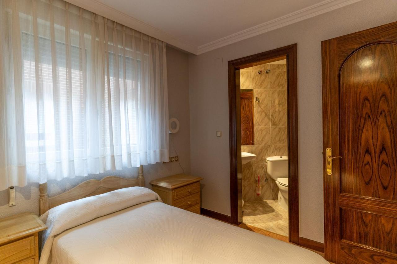 Hotel Rio Cea Puente Almuhey Екстер'єр фото