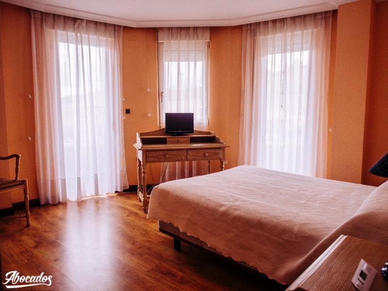 Hotel Rio Cea Puente Almuhey Екстер'єр фото