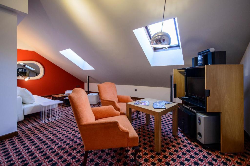 Hotel Rio Cea Puente Almuhey Екстер'єр фото